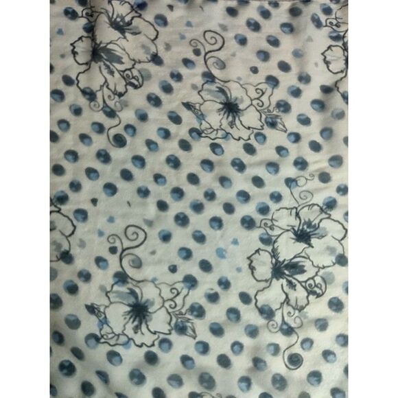 Light Blue Floral Print Scarf 20 x 72 inches - Picture 7 of 10